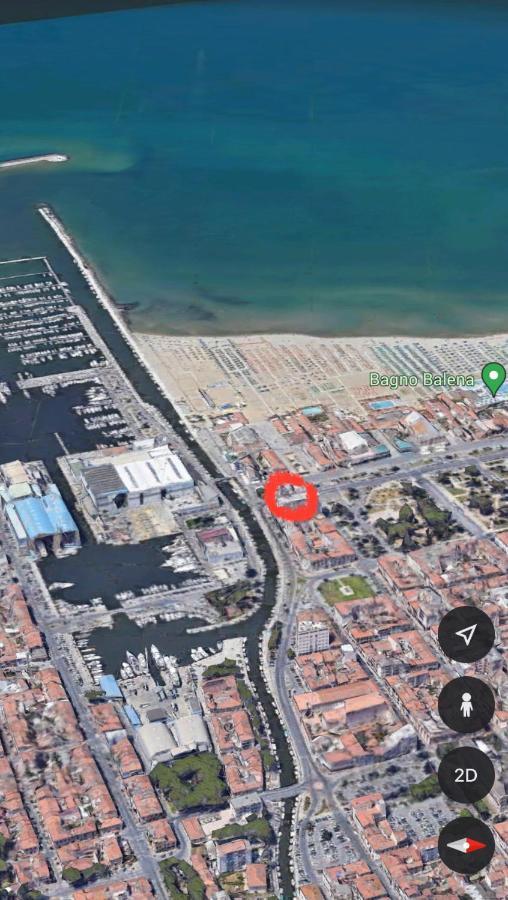 Ad Un Passo Dal Molo Con 2 Biciclette Incluse Apartment Виареджо Екстериор снимка