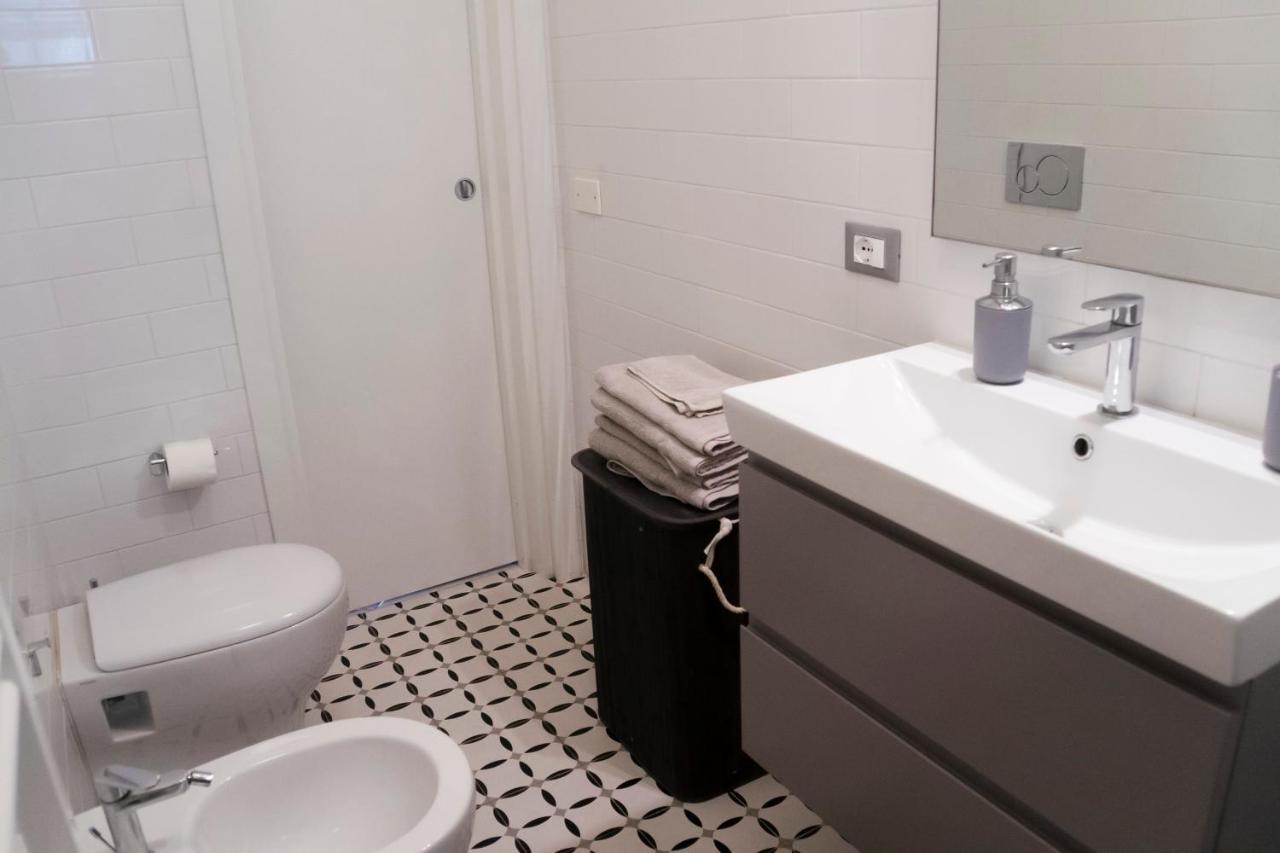 Ad Un Passo Dal Molo Con 2 Biciclette Incluse Apartment Виареджо Екстериор снимка